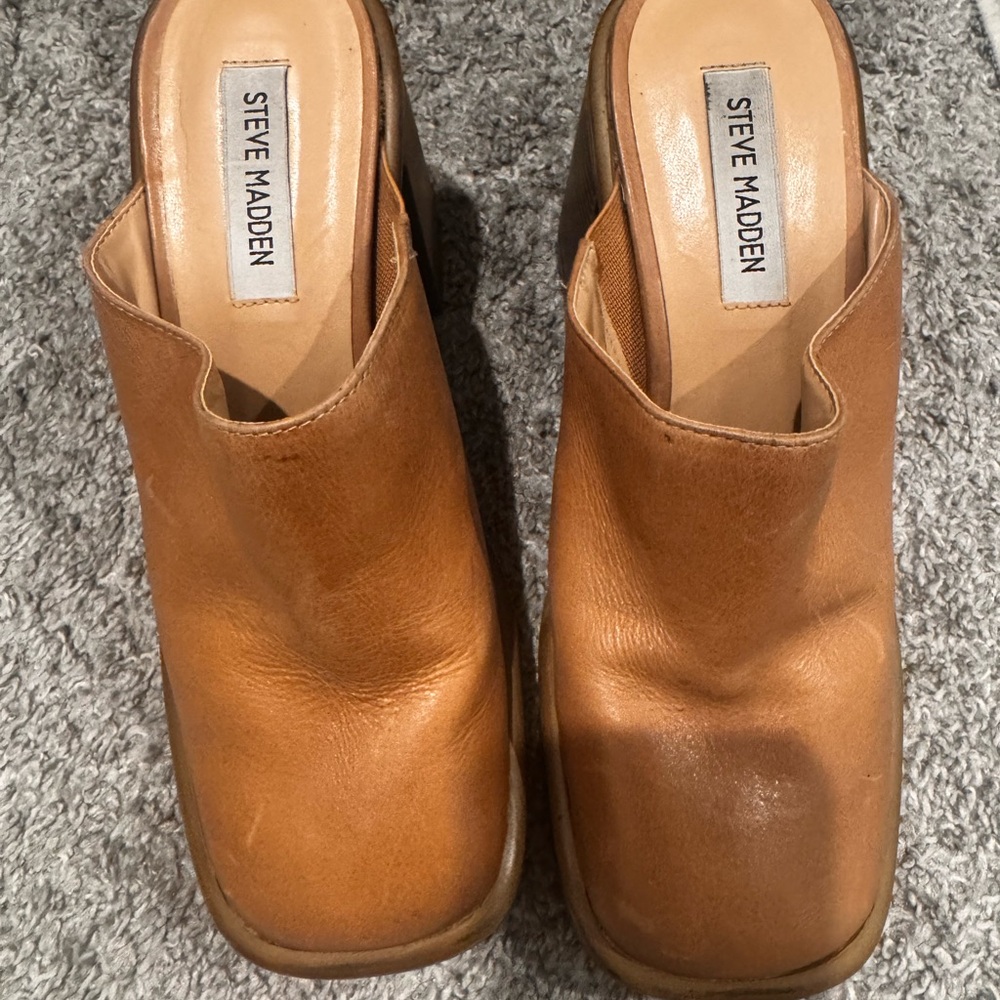Steve Madden Women's Brown Leather Clogs